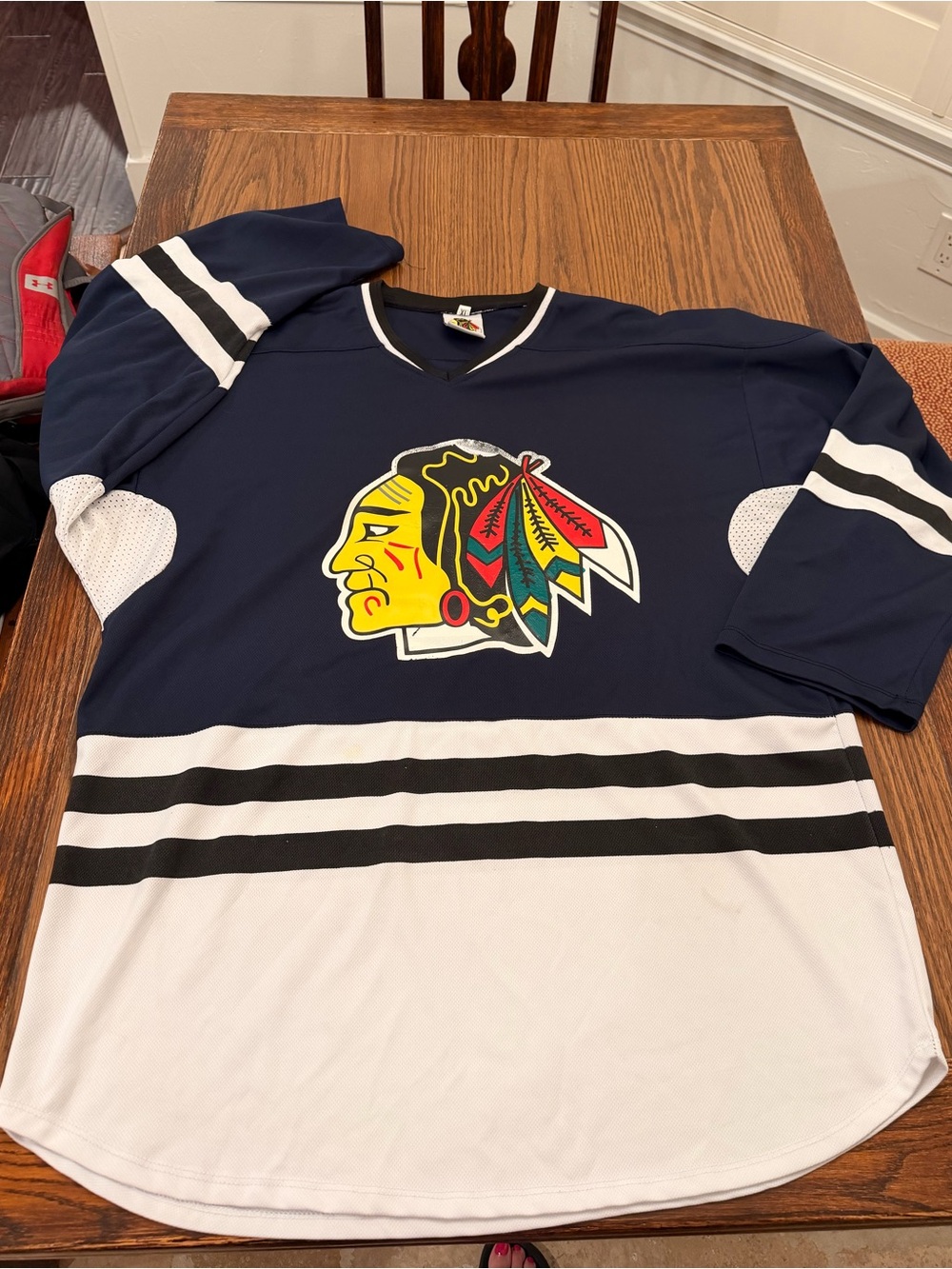Blackhawks Vintage Practice Hockey Jersey with Embroidered Native Head Logo